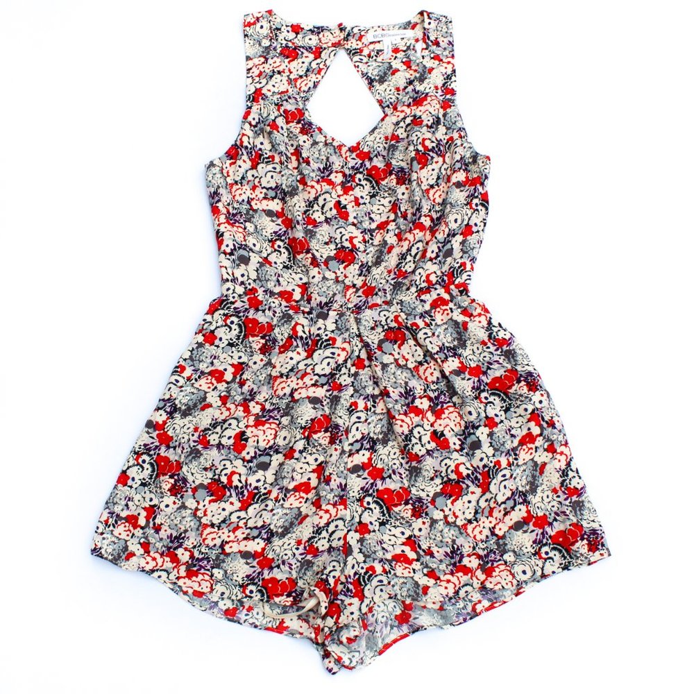 BCBGeneration Size 4 Vintage Inspired Floral Sleeveless Halter Top Romper